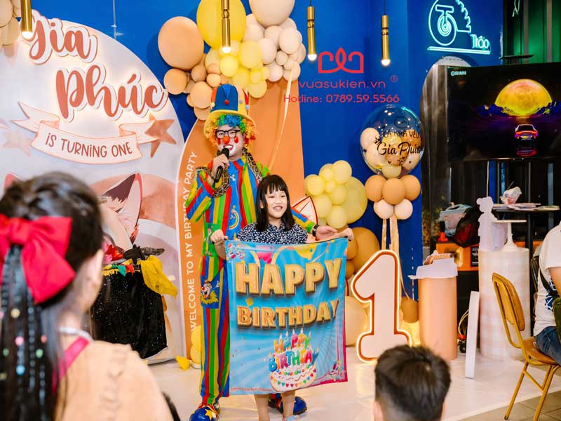 Chú hề MC hoạt náo