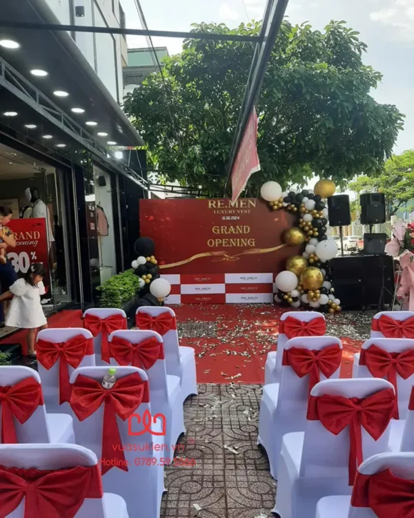 Ghế Banquet nơ đỏ