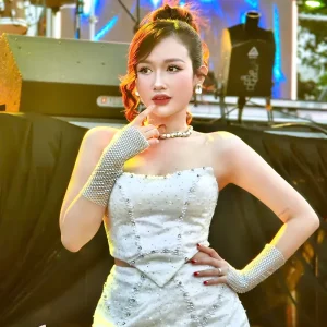 Dịch vụ thuê ca sĩ Quận 2