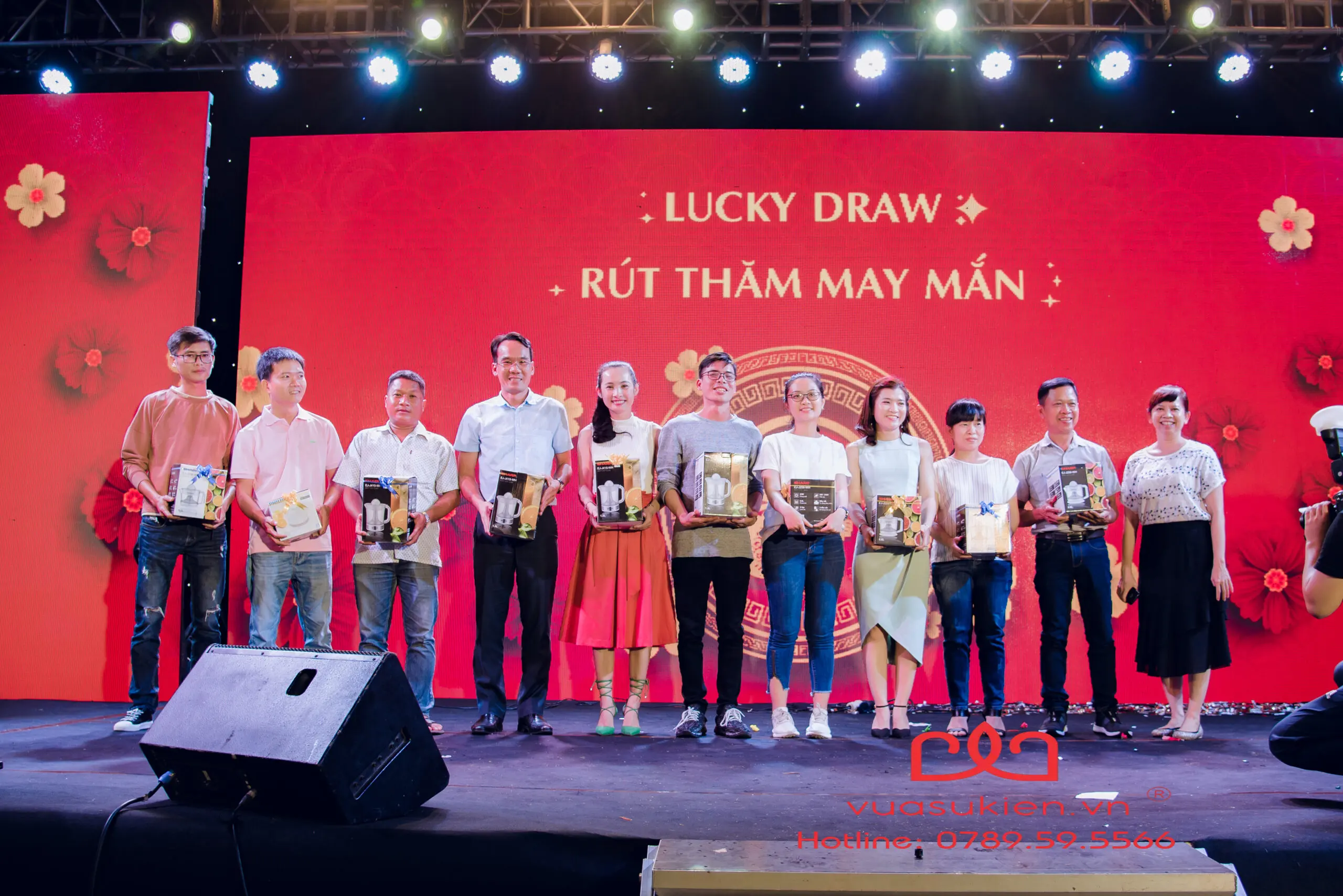 Dịch vụ tổ chức Tất niên trọn gói ( YEP )